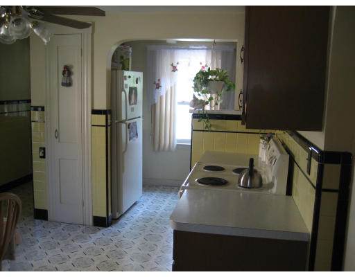 35 Graves Road Revere, MA 02151 - Photo 5 of 12 Gallery Image 5