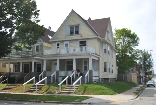 $409,000 | 2865 North Cramer Street, Unit 2867, Milwaukee, WI 53211