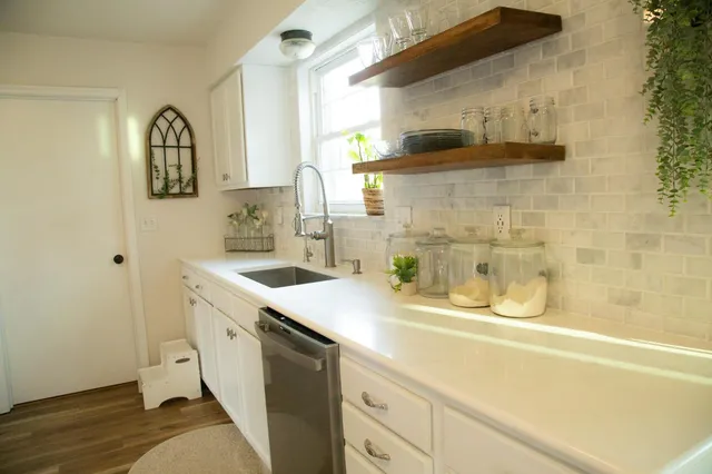 $429,900 | 5527 Berkshire Drive, Guilford, IN 47022