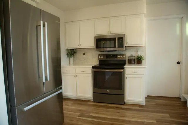 $429,900 | 5527 Berkshire Drive, Guilford, IN 47022