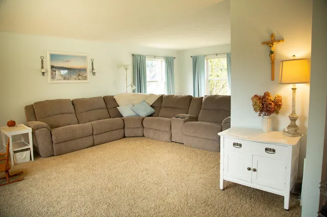 $429,900 | 5527 Berkshire Drive, Guilford, IN 47022