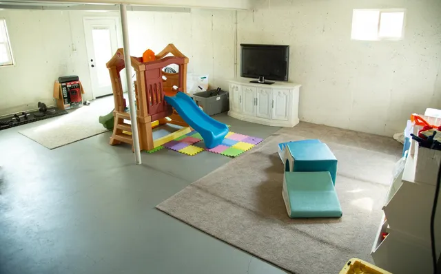 $429,900 | 5527 Berkshire Drive, Guilford, IN 47022