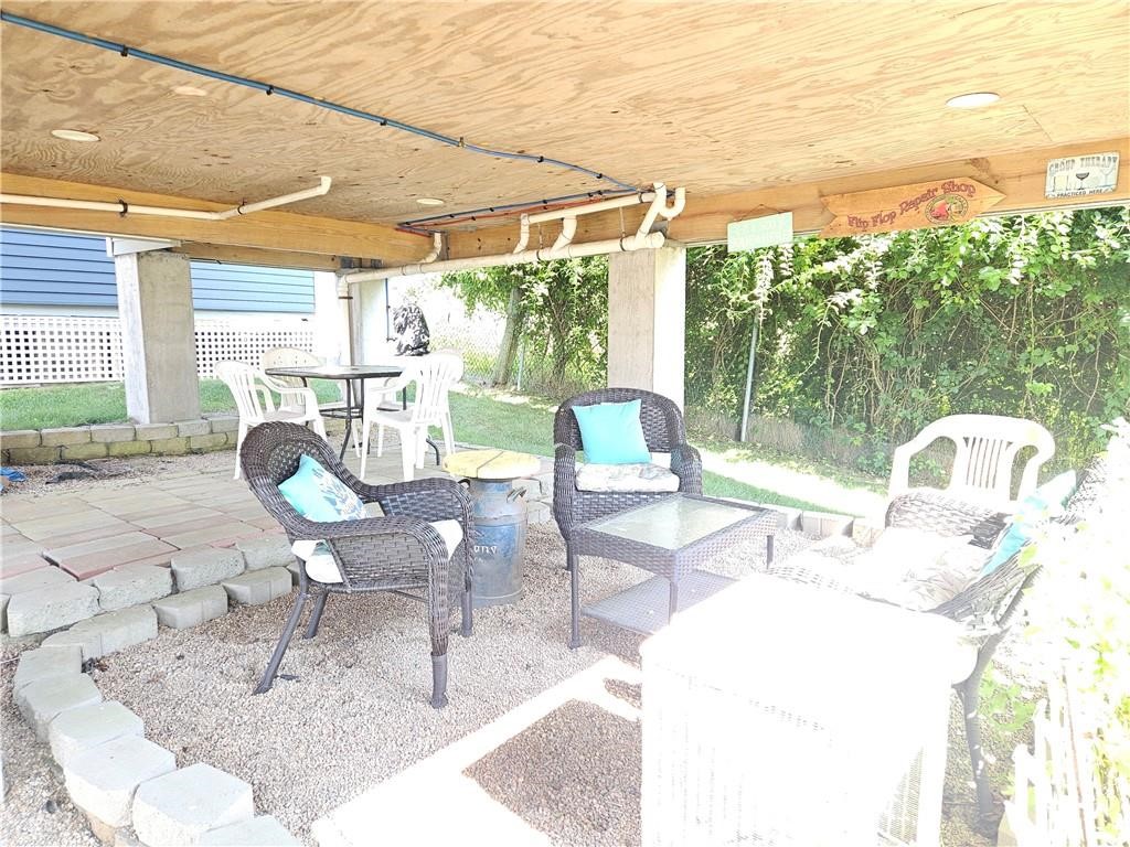 854 Matunuck Beach Road South Kingstown, RI 02879 - Photo 3 of 22