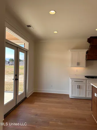 $409,900 | 3617 Kreunen Street, Nesbit, MS 38651