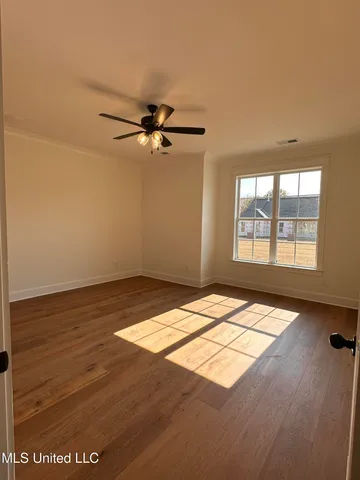 $409,900 | 3617 Kreunen Street, Nesbit, MS 38651