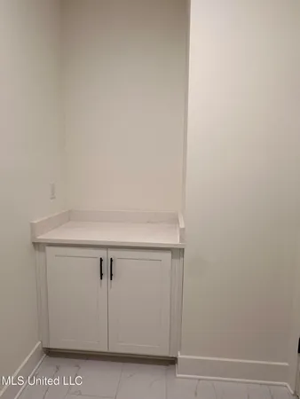 $409,900 | 3617 Kreunen Street, Nesbit, MS 38651