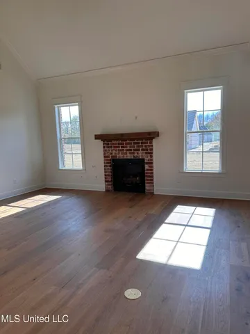 $409,900 | 3617 Kreunen Street, Nesbit, MS 38651