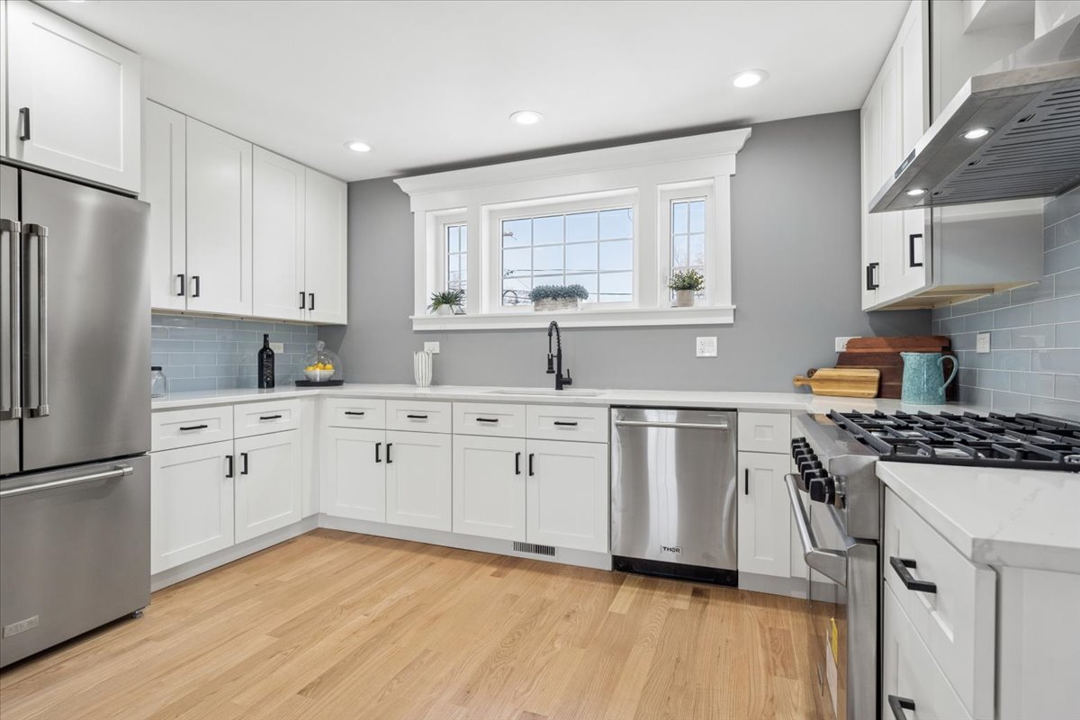 777 Spring Road Elmhurst, IL 60126 - Photo 12 of 49