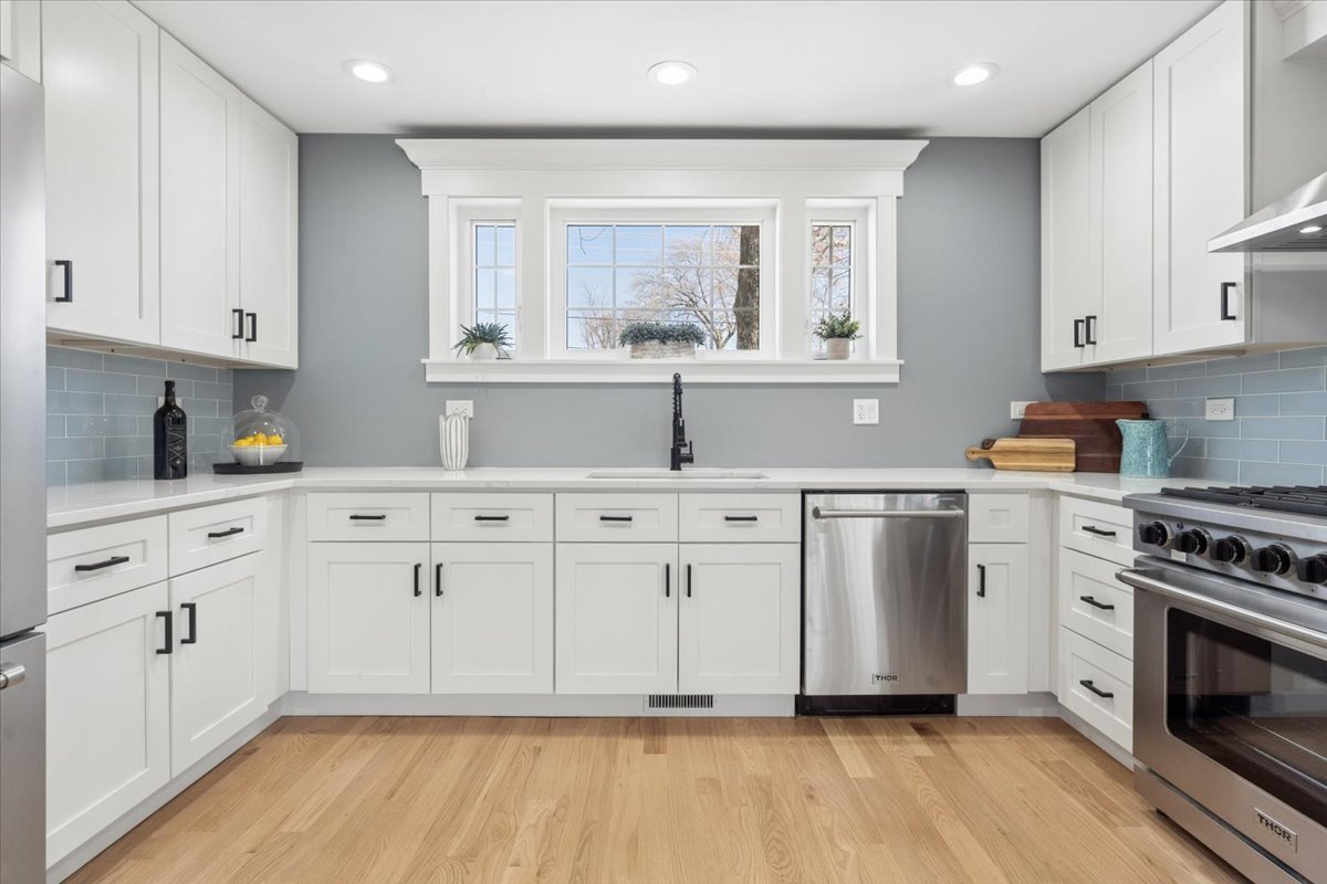 777 Spring Road Elmhurst, IL 60126 - Photo 13 of 49