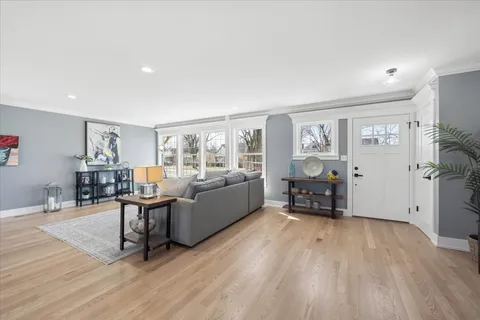 $999,000 | 777 Spring Road, Elmhurst, IL 60126