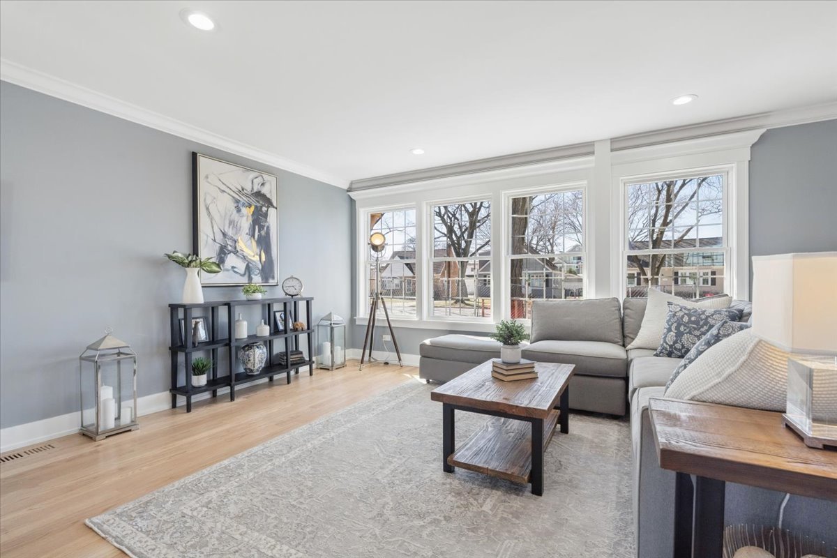 777 Spring Road Elmhurst, IL 60126 - Photo 18 of 49