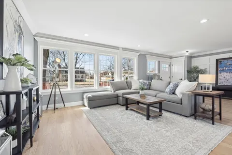 $999,000 | 777 Spring Road, Elmhurst, IL 60126