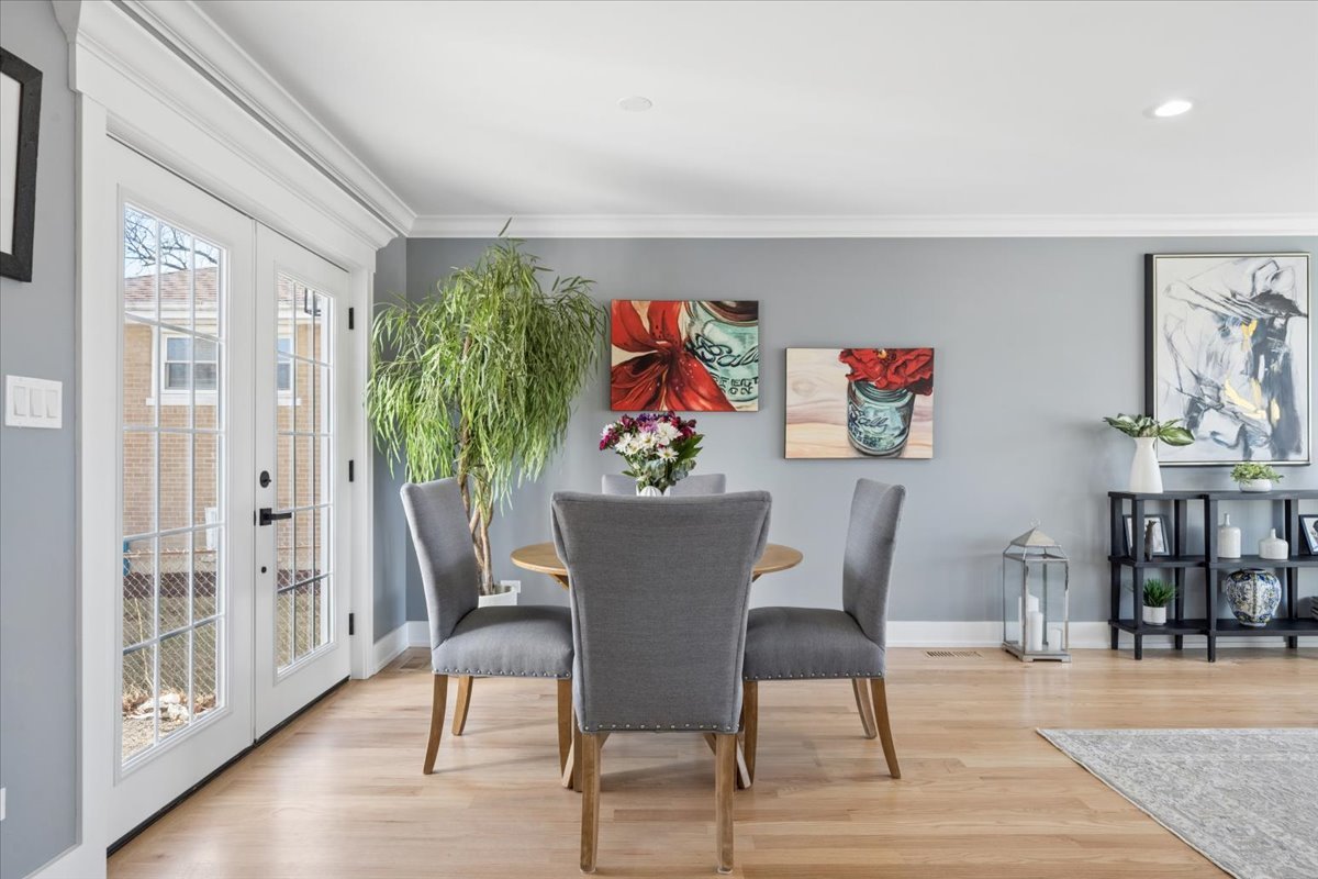 777 Spring Road Elmhurst, IL 60126 - Photo 21 of 49