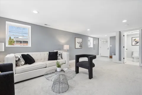 $999,000 | 777 Spring Road, Elmhurst, IL 60126