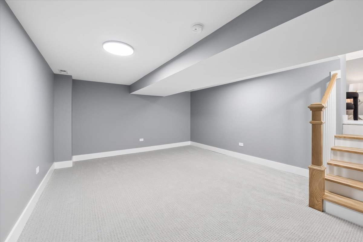 777 Spring Road Elmhurst, IL 60126 - Photo 31 of 49