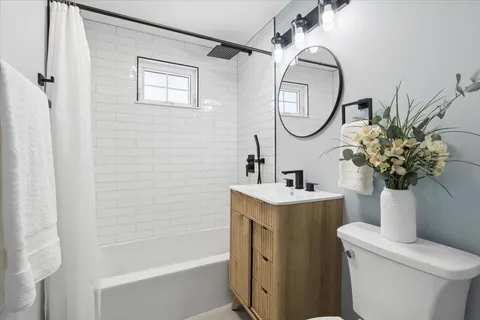 $999,000 | 777 Spring Road, Elmhurst, IL 60126