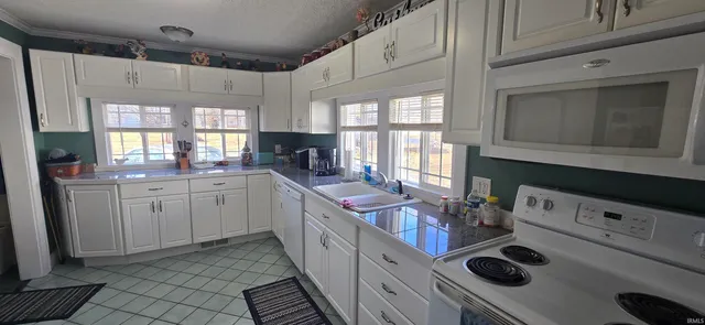 $79,900 | 517 South Lawton Street, Jasonville, IN 47438