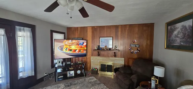 $79,900 | 517 South Lawton Street, Jasonville, IN 47438