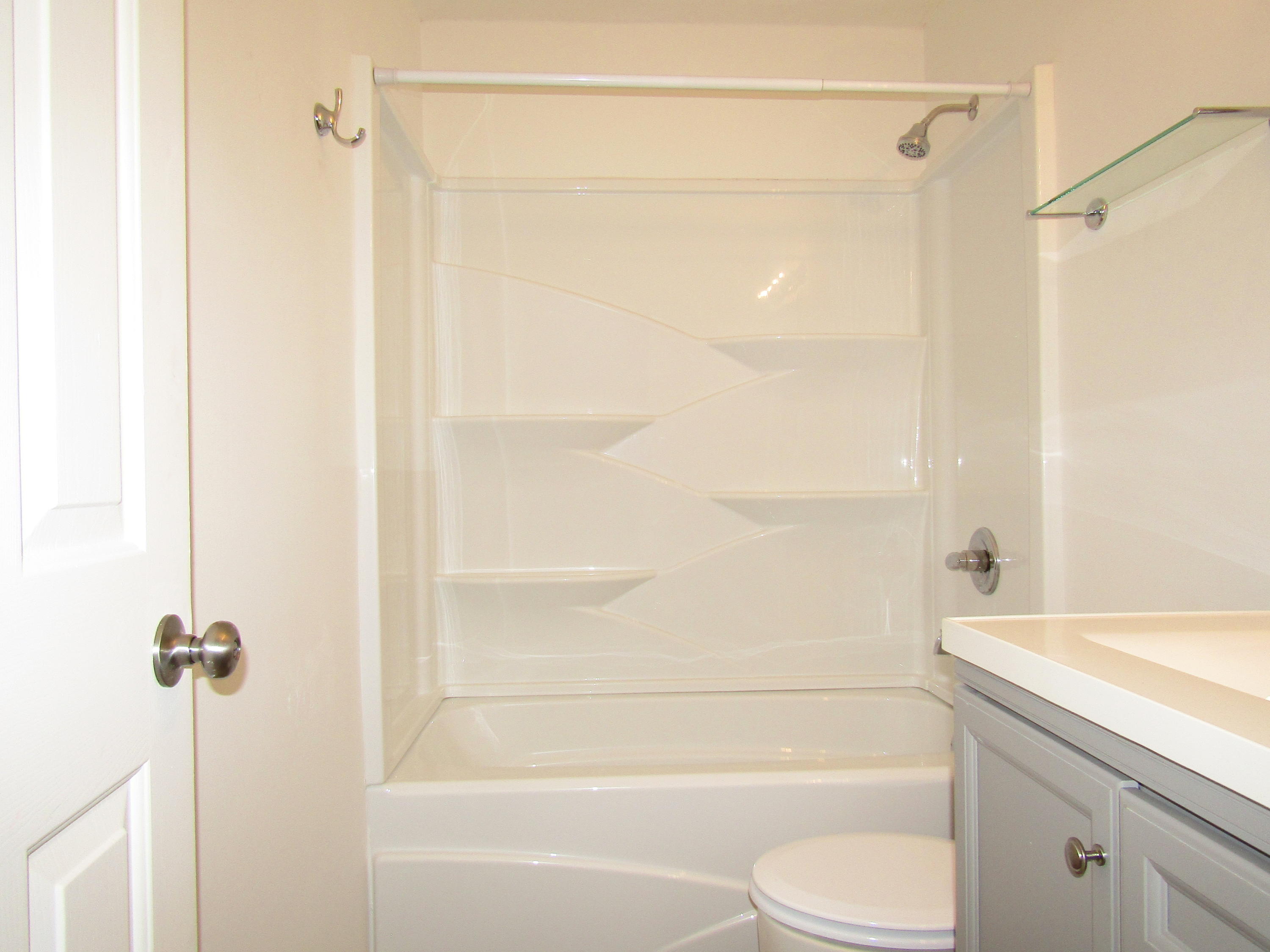 6103 Vance Road Chattanooga, TN 37421 - Photo 14 of 21 Madaris, 6103 Vance Rd- Bathroom