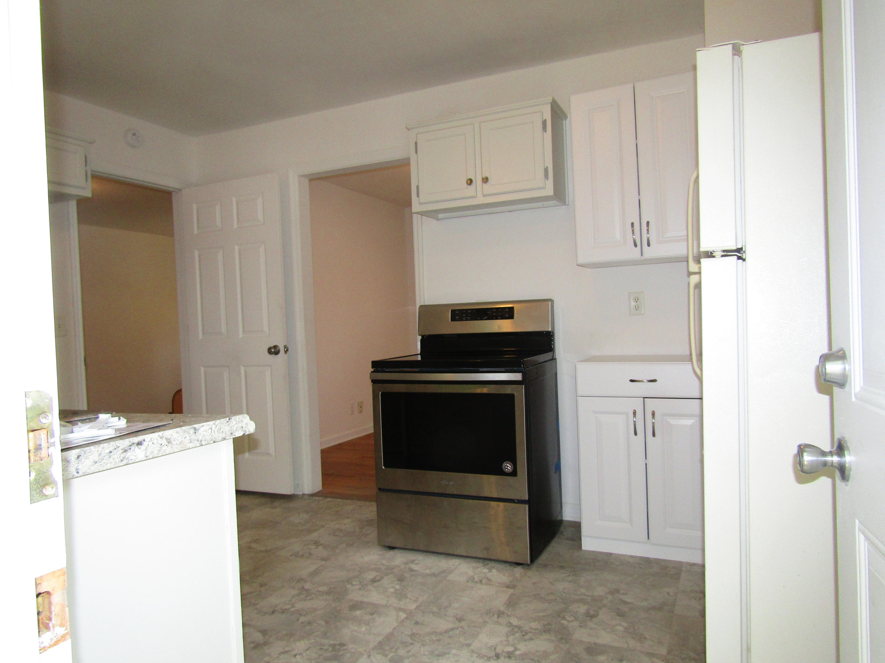 6103 Vance Road Chattanooga, TN 37421 - Photo 10 of 21 Madaris, 6103 Vance Rd- Kitchen4
