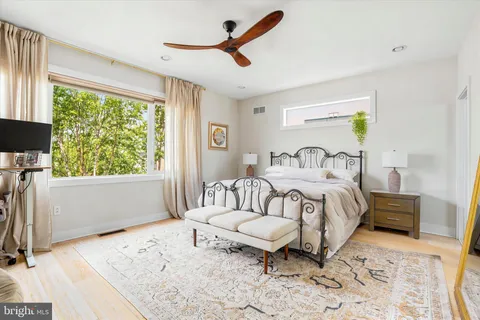 $800,000 | 800 Montrose Street, Unit A, Philadelphia, PA 19147