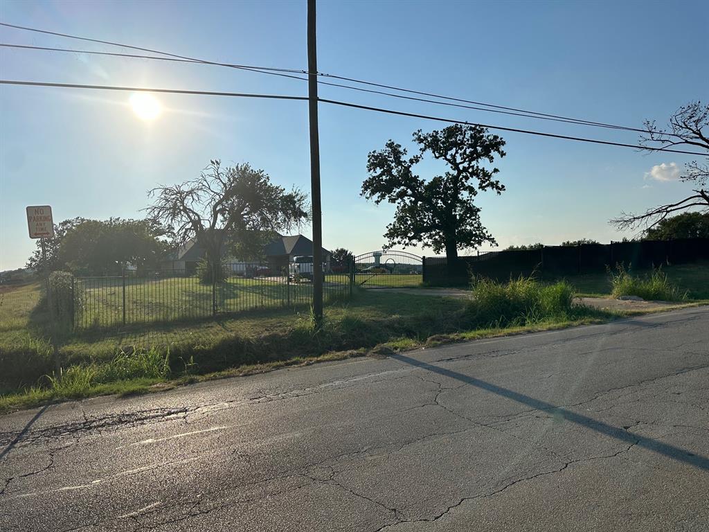 3775 Kennedale New Hope Road Kennedale, TX 76060 - Photo 7 of 13 a view of a back yard