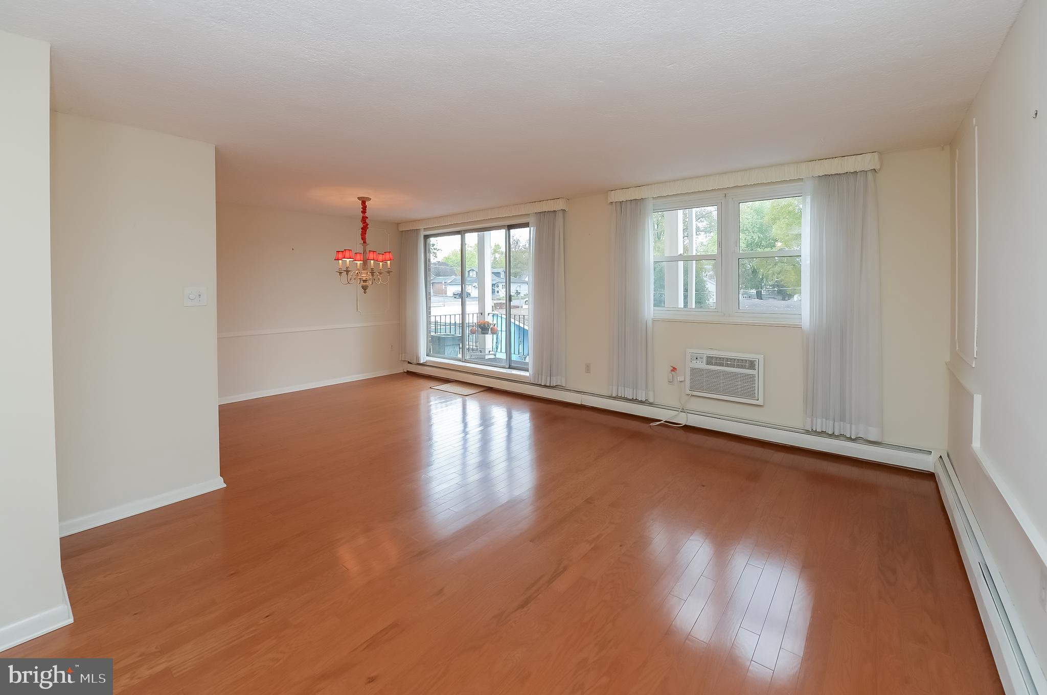 201 West Cuthbert Boulevard, Unit E27 Haddon Township, NJ 08107 - Photo 4 of 27