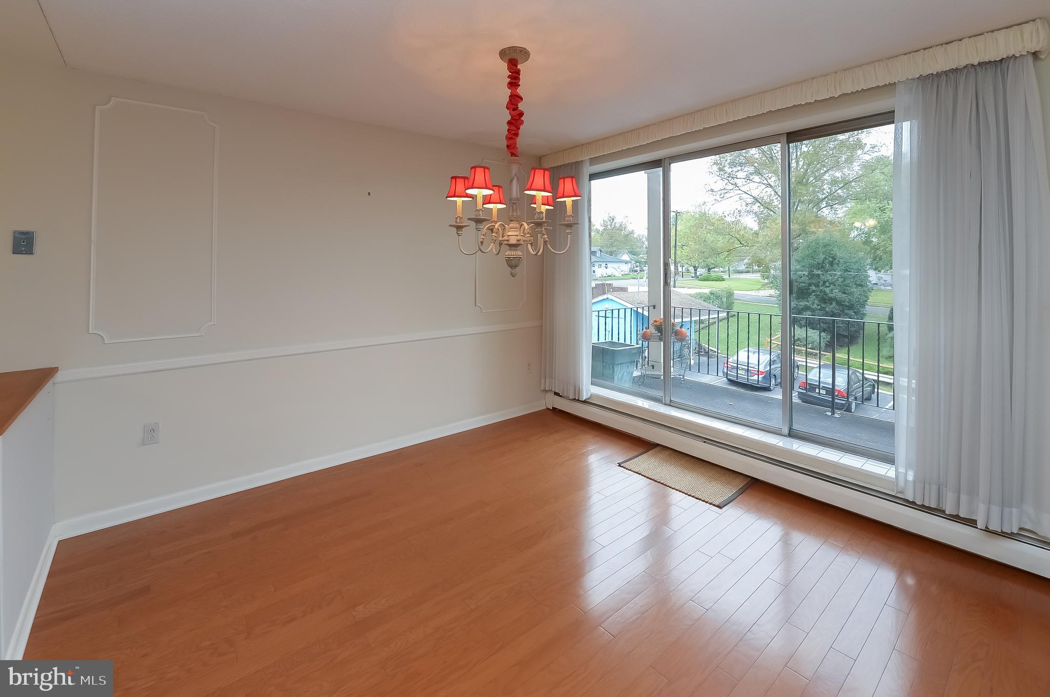 201 West Cuthbert Boulevard, Unit E27 Haddon Township, NJ 08107 - Photo 6 of 27