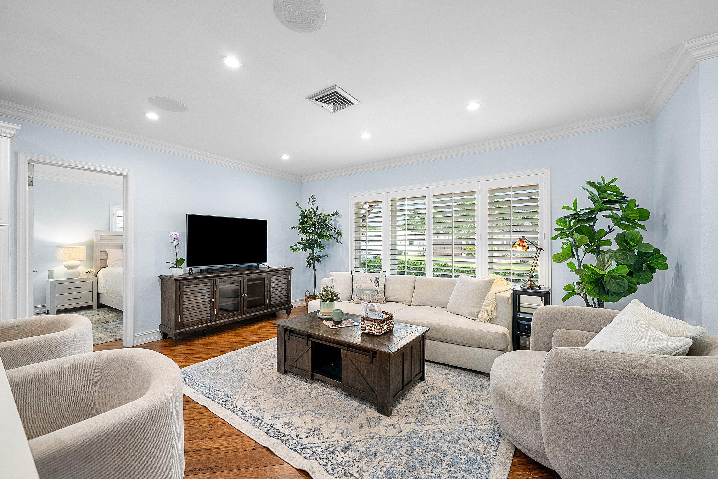 1365 Southwest 13th Place Boca Raton, FL 33486 - Photo 9 of 41 009-1365Southwest13thPlace-BocaRaton-FL-