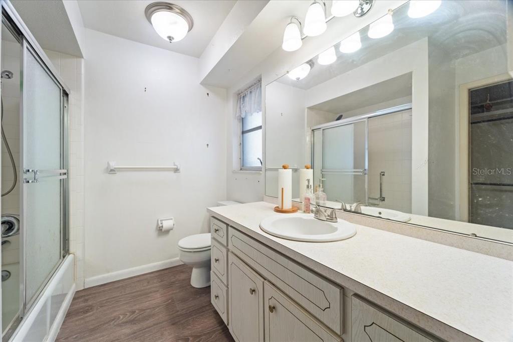 4241 Riverview Road Fort Myers, FL 33905 - Photo 15 of 22 Gallery Image 15
