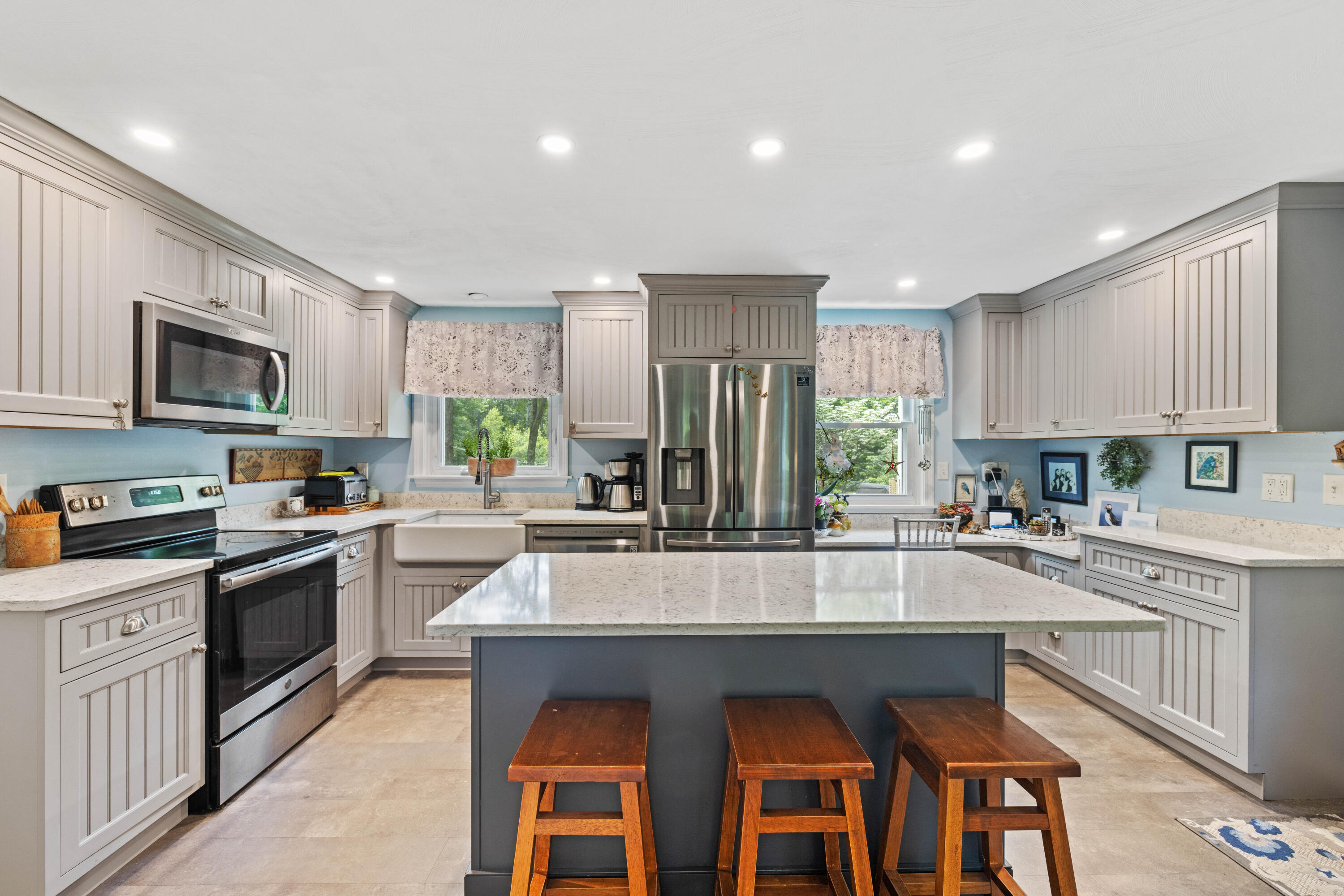 36 Middle Road Kennebunk, ME 04043 - Photo 8 of 41 Kitchen