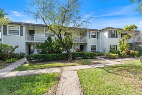$144,900 | 14 Southport Lane, Unit D, Boynton Beach, FL 33436