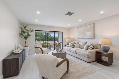 $144,900 | 14 Southport Lane, Unit D, Boynton Beach, FL 33436