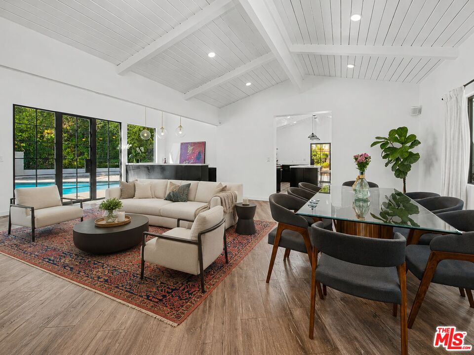 13019 Sky Valley Road Los Angeles, CA 90049 - Photo 21 of 49
