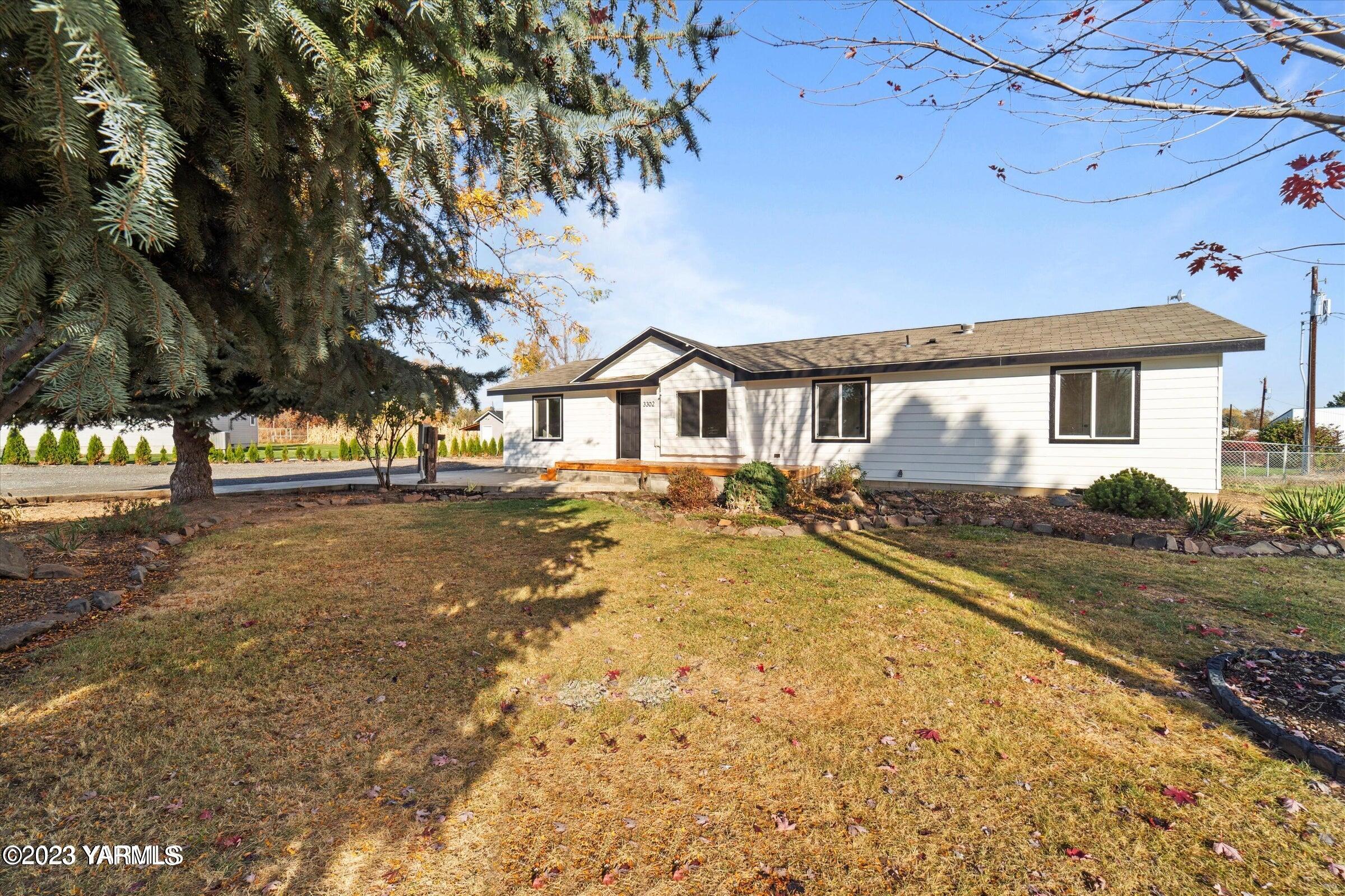 3302 South 101 Avenue, Yakima, WA 98903 Compass