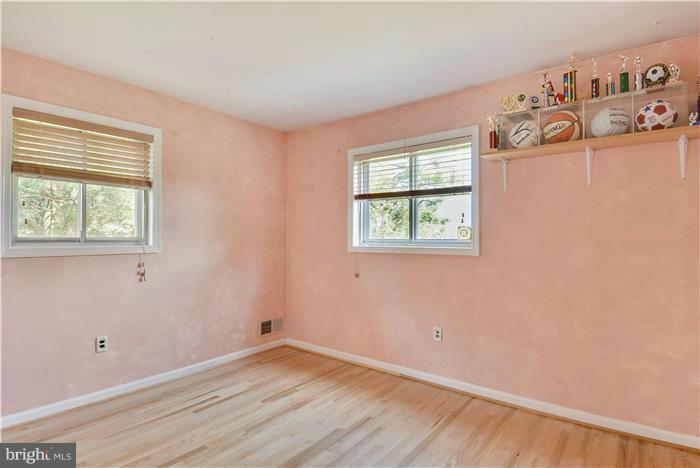 3409 Briars Road Brookeville, MD 20833 - Photo 20 of 30 Bedroom