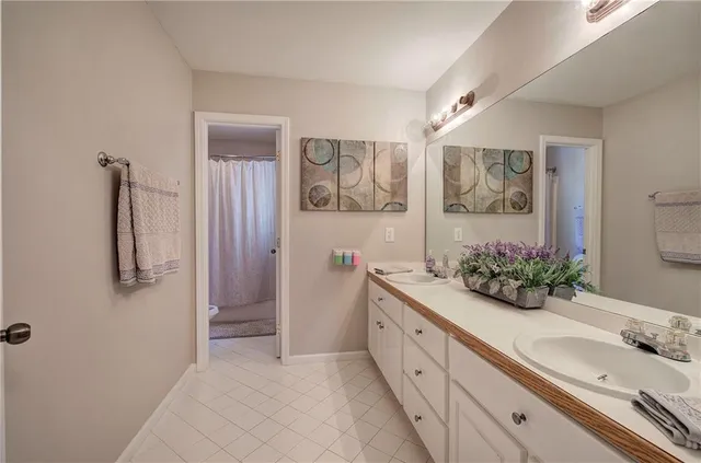 $469,999 | 17 Lowry Way, Euharlee, GA 30145