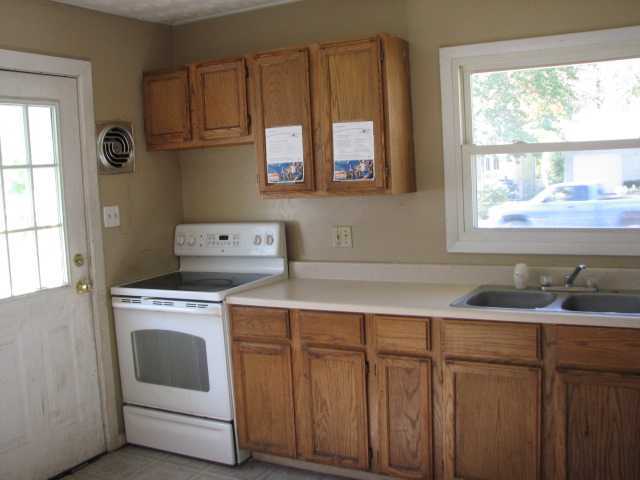 1252 Country Club Road Columbus, OH 43227 - Photo 3 of 23 Gallery Image 3