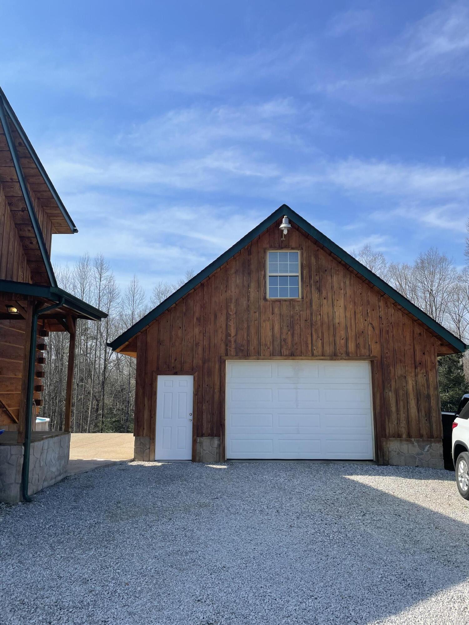 187 Whitson School Road London, KY 40741 - Photo 3 of 30 F2E38457-0C5D-4477-9167-85469902D7FC