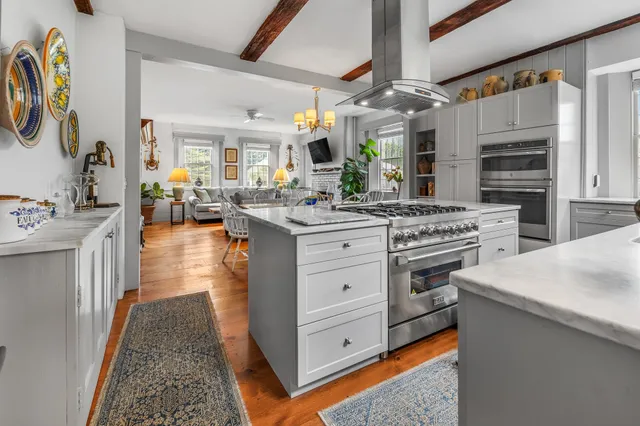 $1,350,000 | 1677 Barnumville Road, Manchester, VT 05255