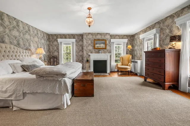 $1,350,000 | 1677 Barnumville Road, Manchester, VT 05255