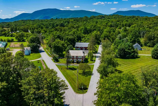 $1,350,000 | 1677 Barnumville Road, Manchester, VT 05255