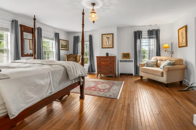 $1,350,000 | 1677 Barnumville Road, Manchester, VT 05255