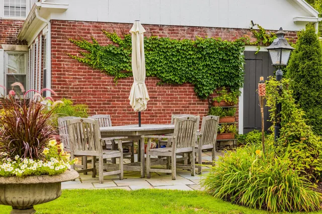 $1,350,000 | 1677 Barnumville Road, Manchester, VT 05255