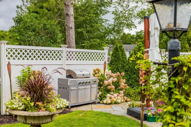 $1,350,000 | 1677 Barnumville Road, Manchester, VT 05255