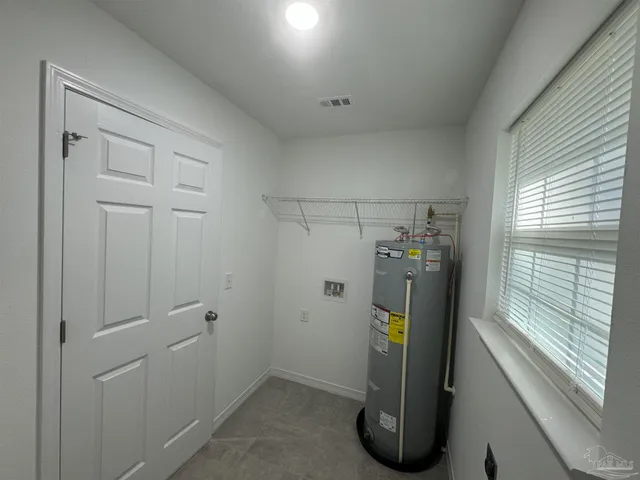 $1,750 | 5396 Spruce Street, Gulf Breeze, FL 32563