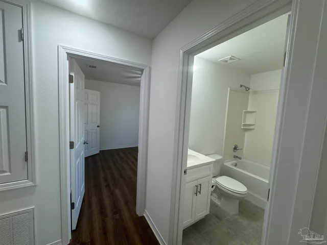 $1,750 | 5396 Spruce Street, Gulf Breeze, FL 32563