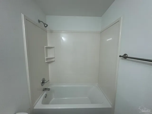 $1,750 | 5396 Spruce Street, Gulf Breeze, FL 32563