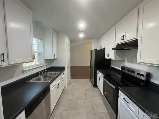 $1,750 | 5396 Spruce Street, Gulf Breeze, FL 32563