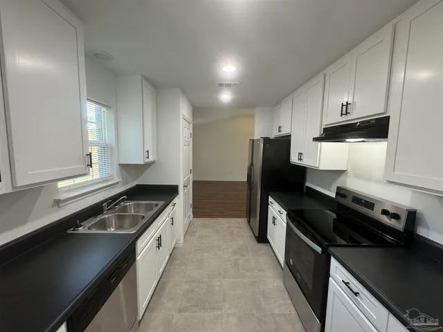 $1,750 | 5396 Spruce Street, Gulf Breeze, FL 32563